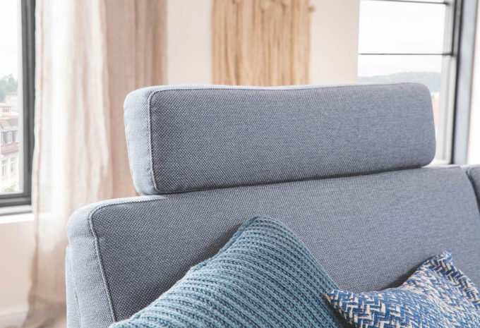 sofa blau detail kopfstütze